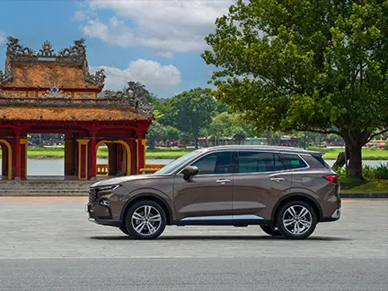 Thiết kế hai bên xe năng động